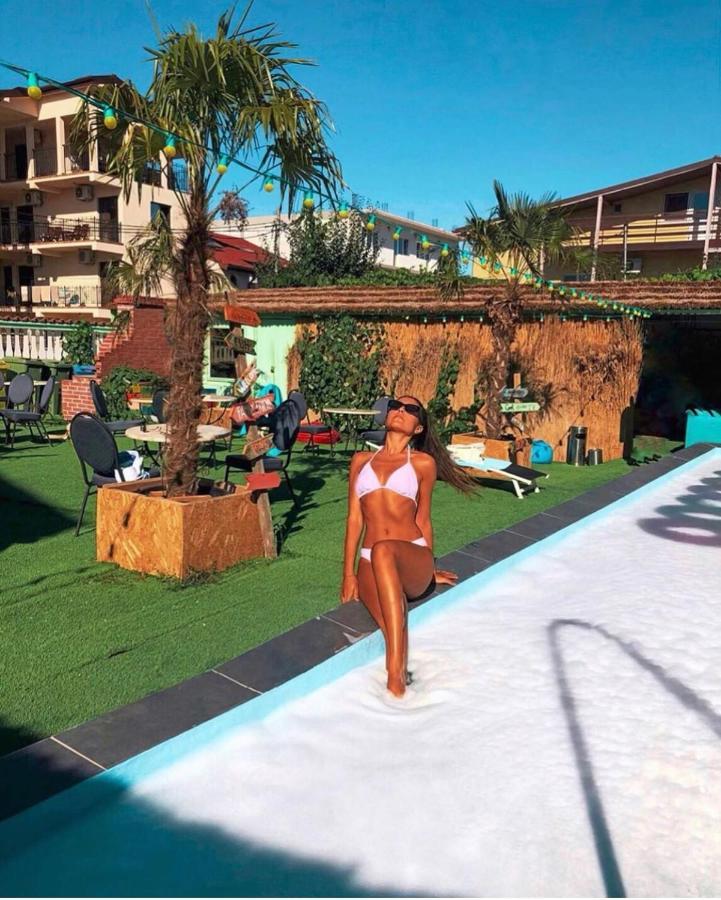 Casa Barbie Costinesti Pansiyon Dış mekan fotoğraf