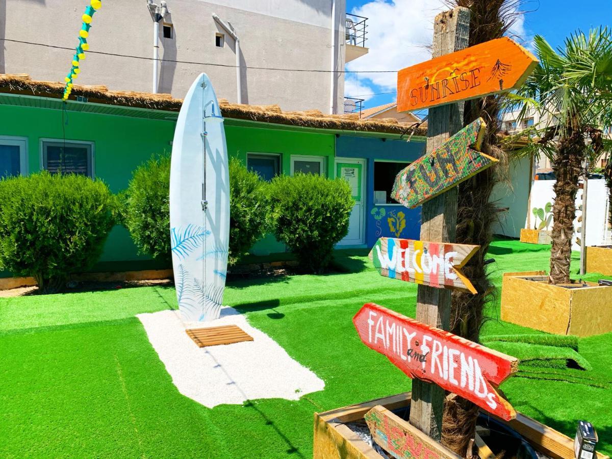 Casa Barbie Costinesti Pansiyon Dış mekan fotoğraf
