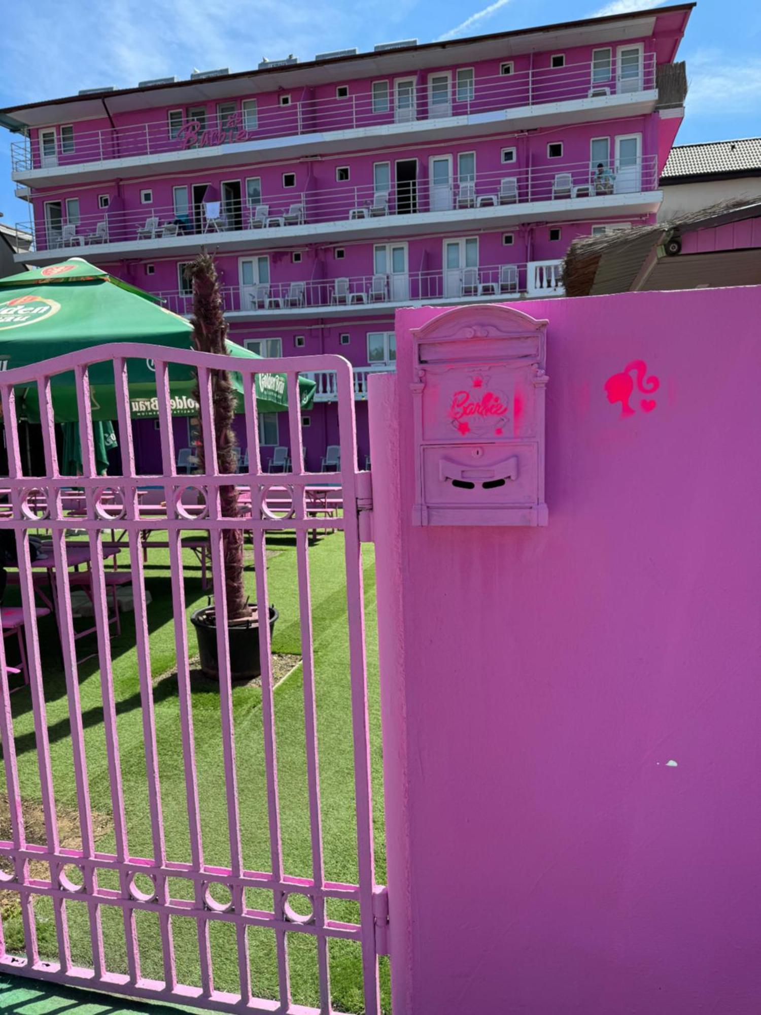Casa Barbie Costinesti Pansiyon Dış mekan fotoğraf